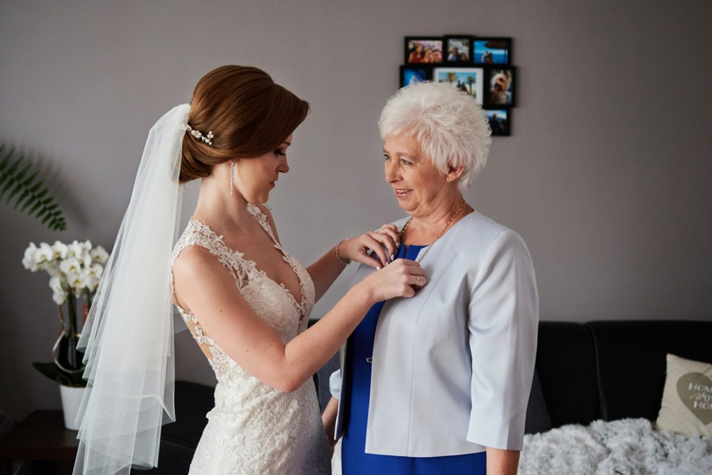 przygotowania w domu Panny Młodej