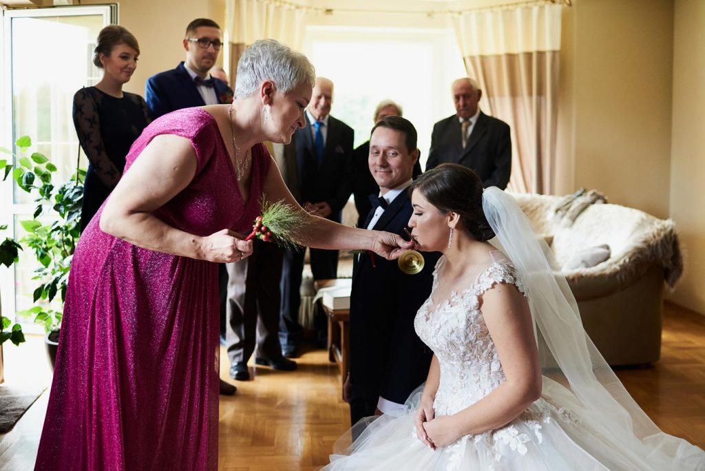 błogosławieństwo-rodziców-dla-młodej-pary-004