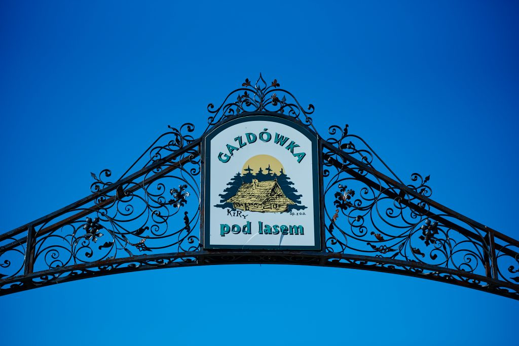 wesele w gazdówce pod lasem