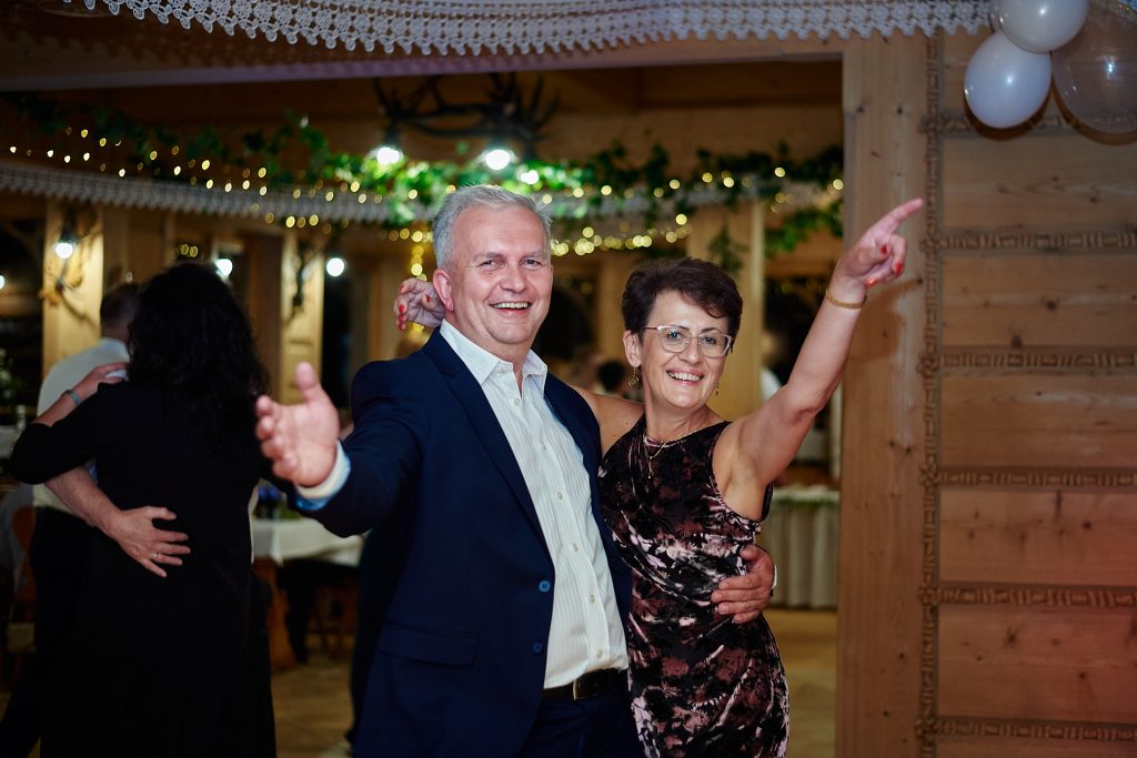 wesele w gazdówce pod lasem