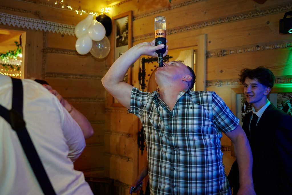 wesele w gazdówce pod lasem