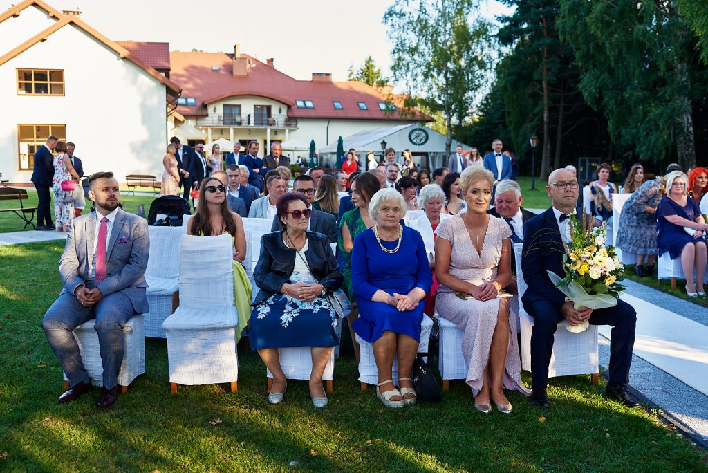 ślub plenerowy w hotelu prezydent