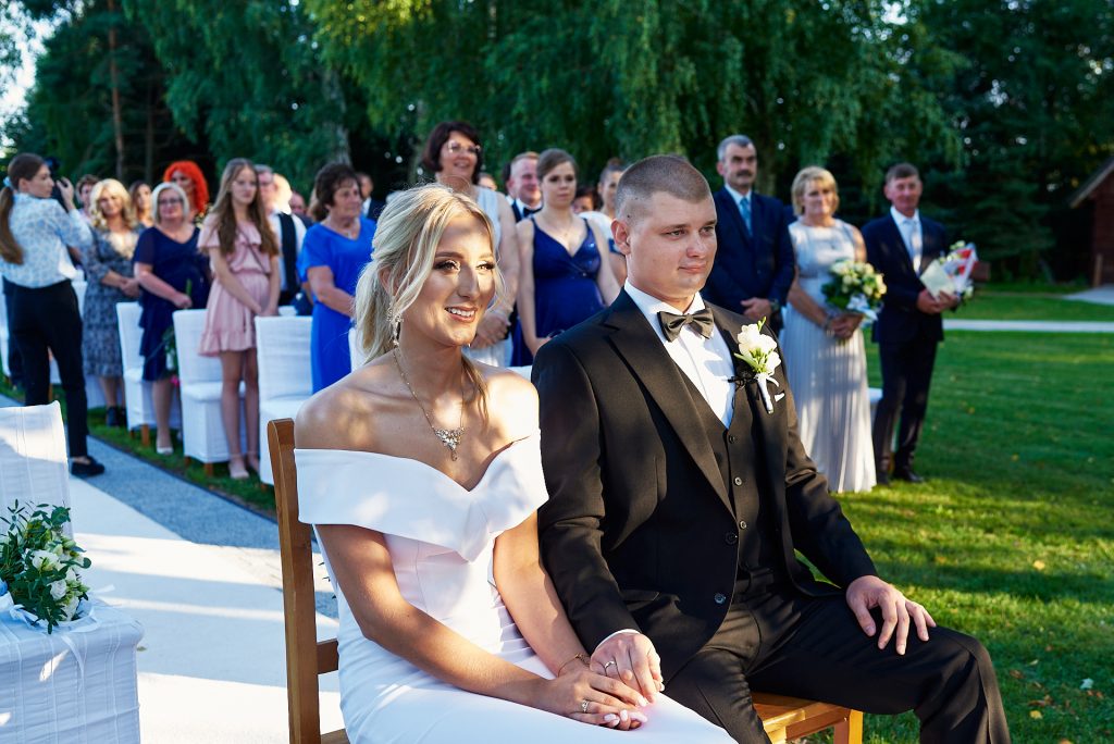 ślub plenerowy w hotelu prezydent