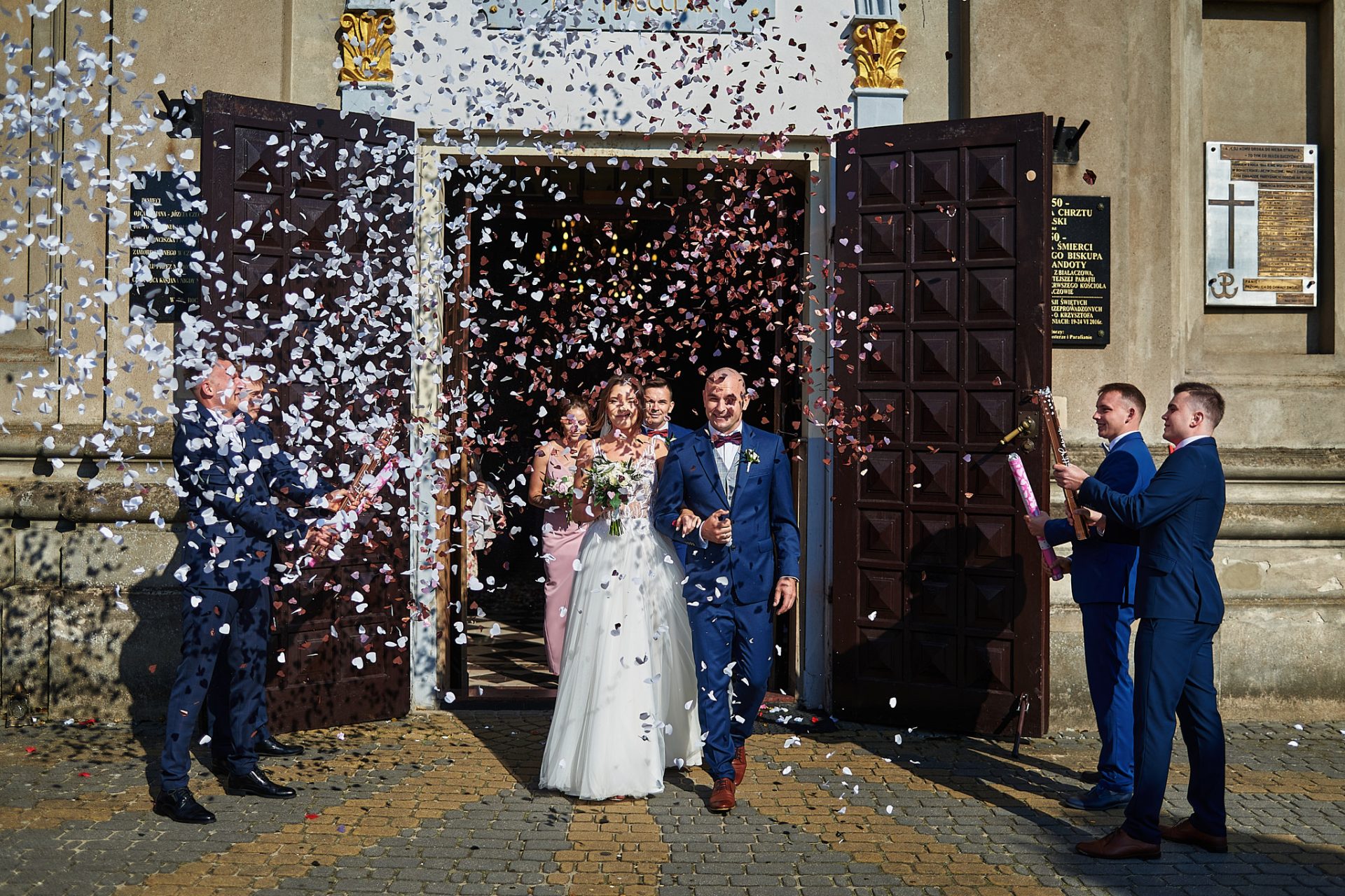 konfetti para młoda